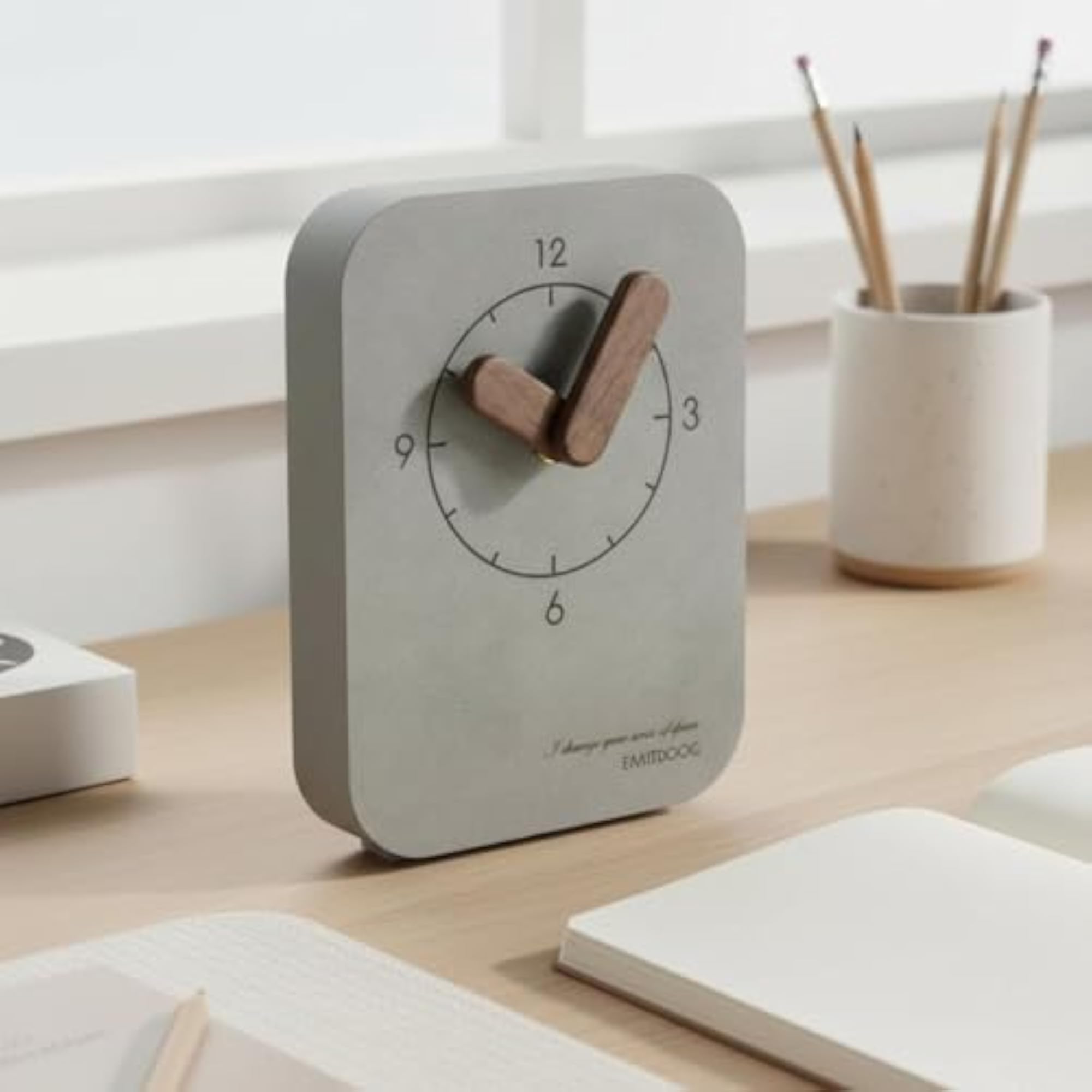 Minimalist Eco-Friendly Silent Desk Clock, Green